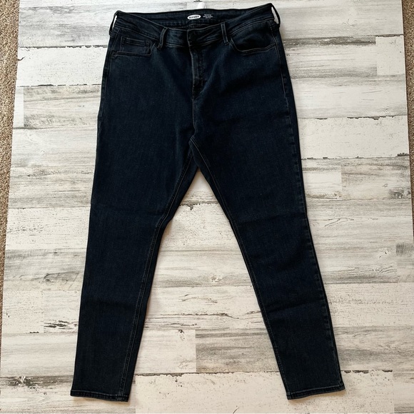 COPY - Mid-Rise Rockstar Super-Skinny Jeans - Picture 4 of 5